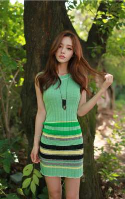 韩国漂亮美女修身超短秀好身材