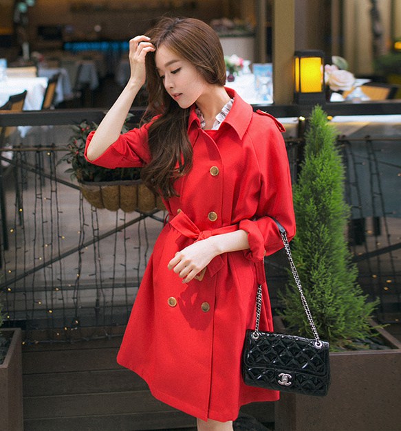 街拍韩国美女 知性时尚不失可爱