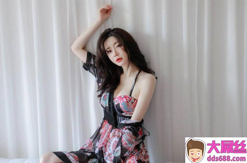 韩模系列美模柳京私拍写真8